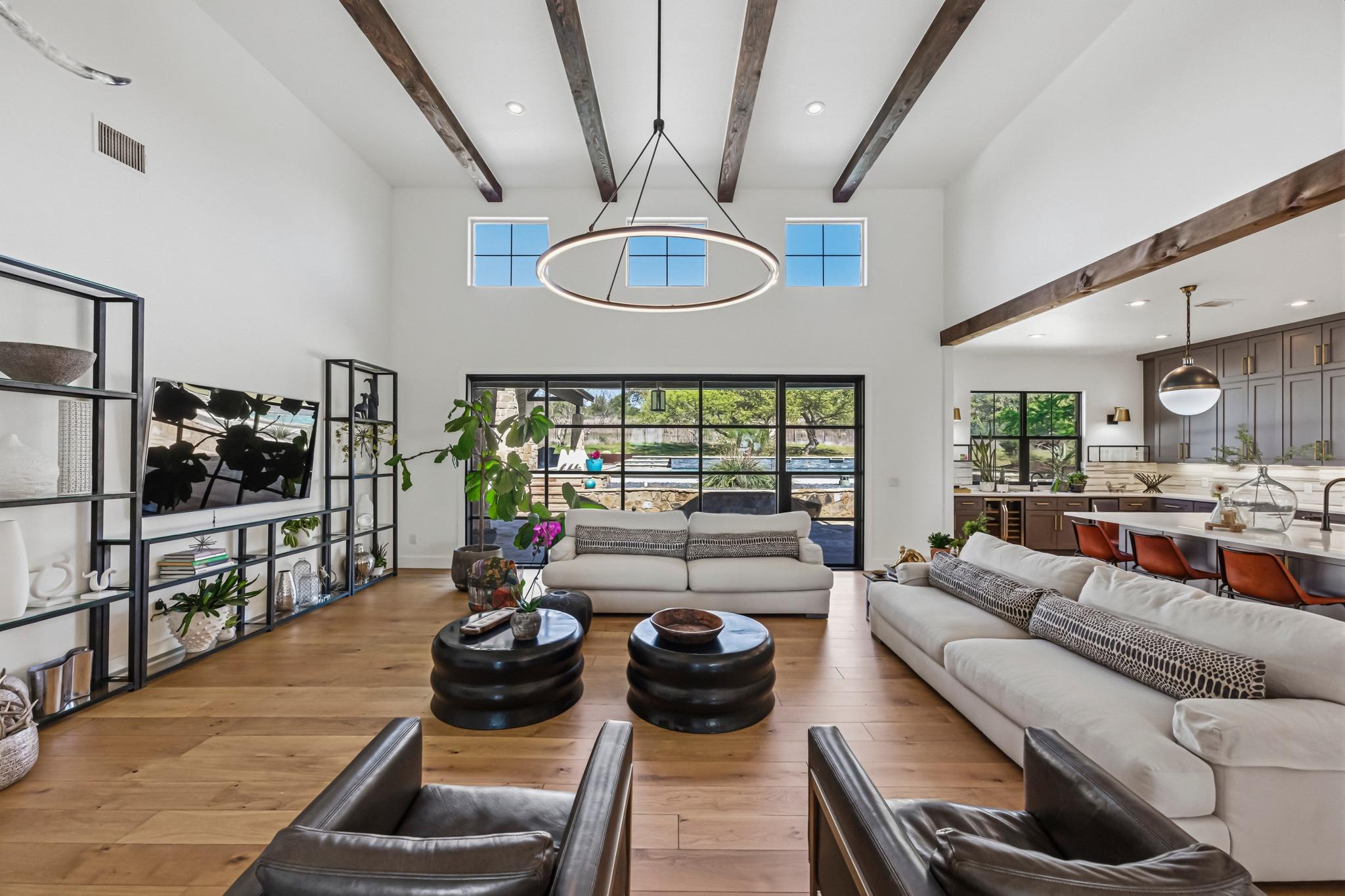 743 Drifting Wind RUN