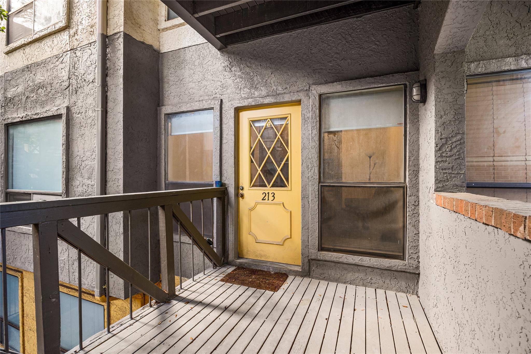 806 W 24th ST 213