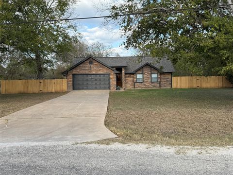 134 Laumaia LN Bastrop TX 78602