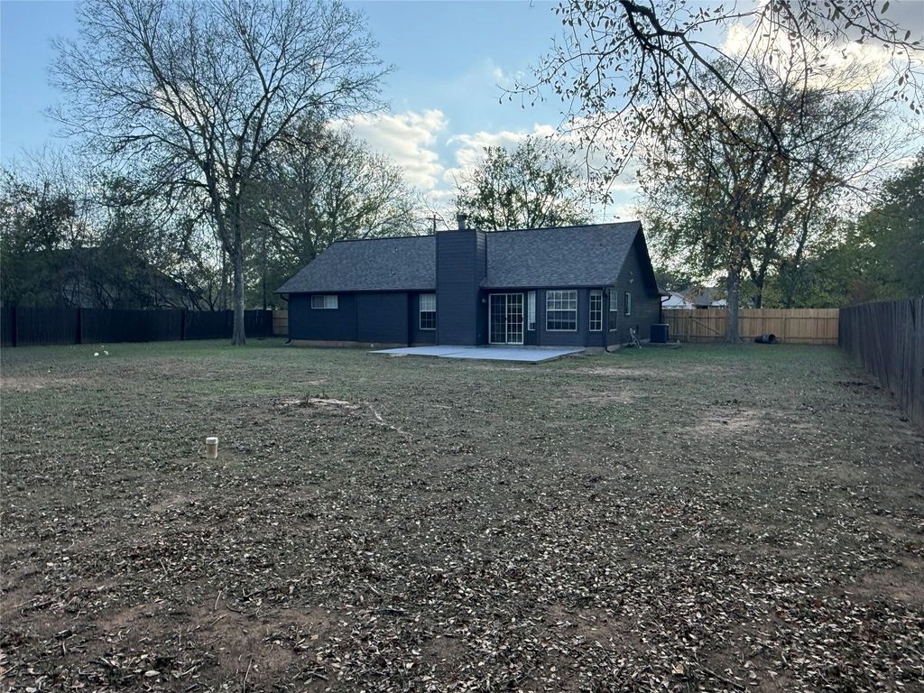 Photo of 134 Laumaia LN, Bastrop, TX 78602 (MLS # 3048547)