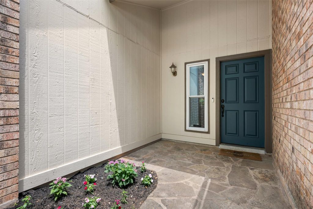 Photo of 4306 Oak Creek DR, Austin, TX 78727 (MLS # 9567108)