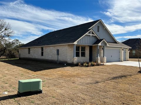 120 Tom Kite DR Burnet TX 78611
