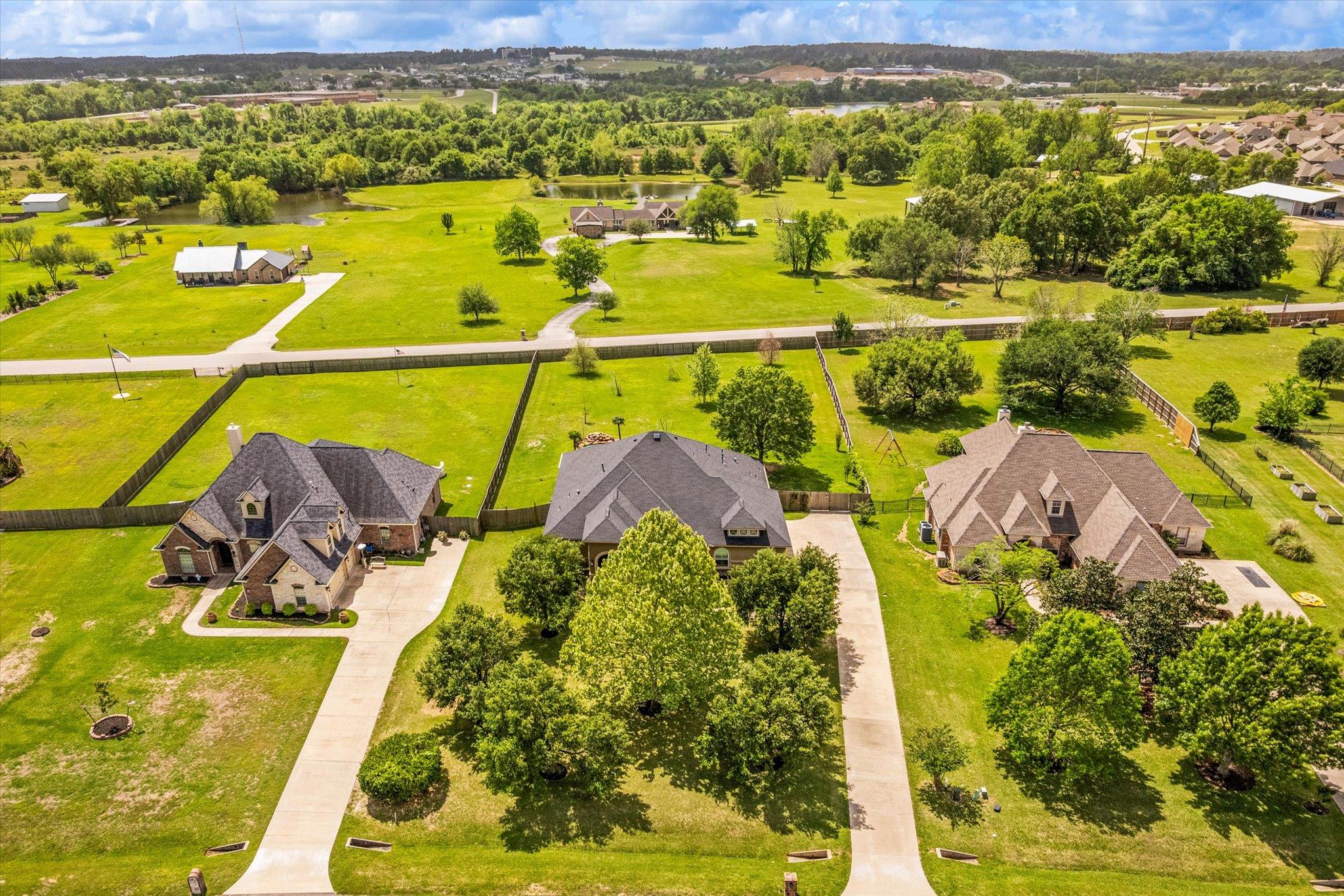 19001 Harbor Side BLVD