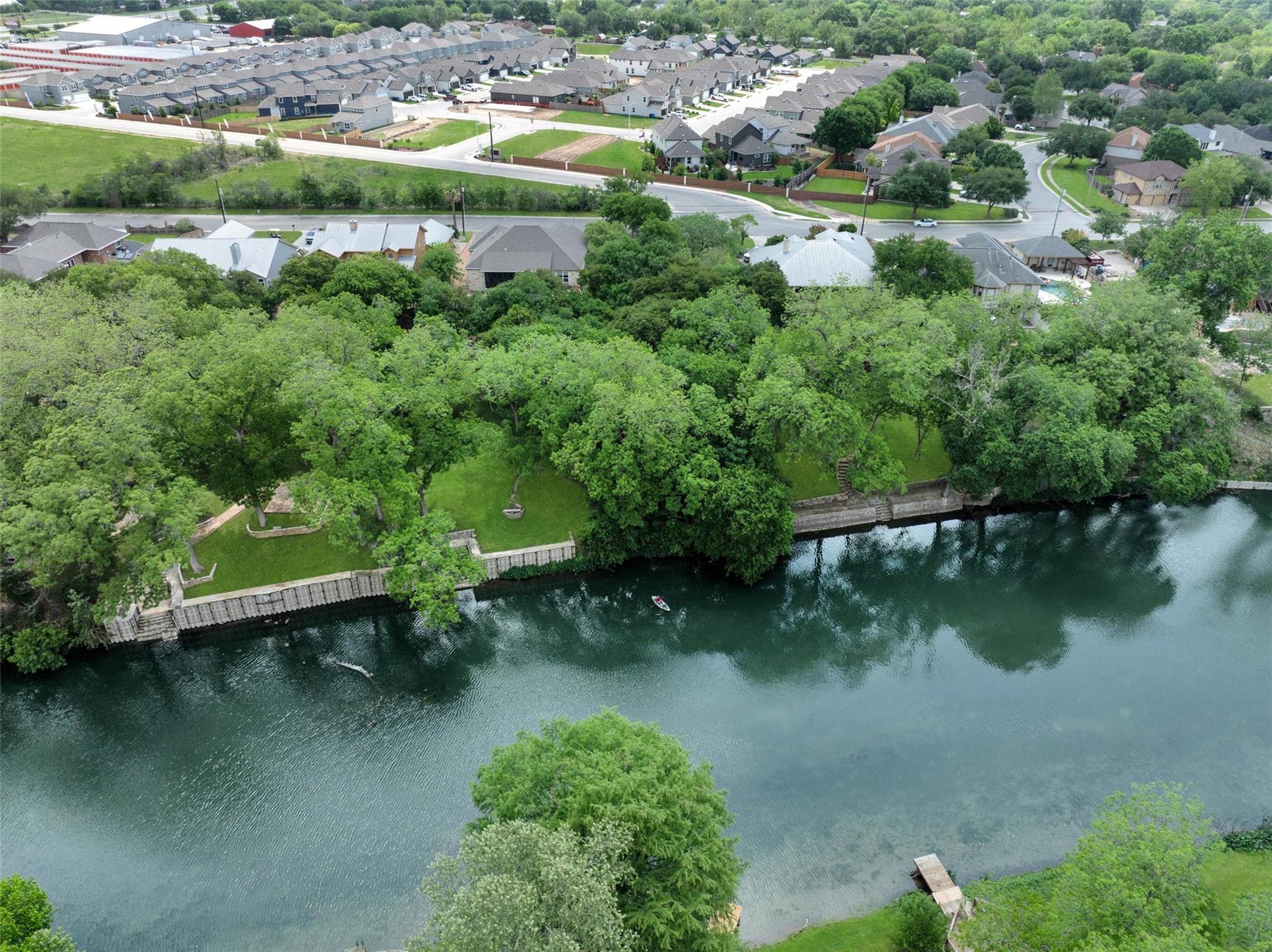 1049 River TER
