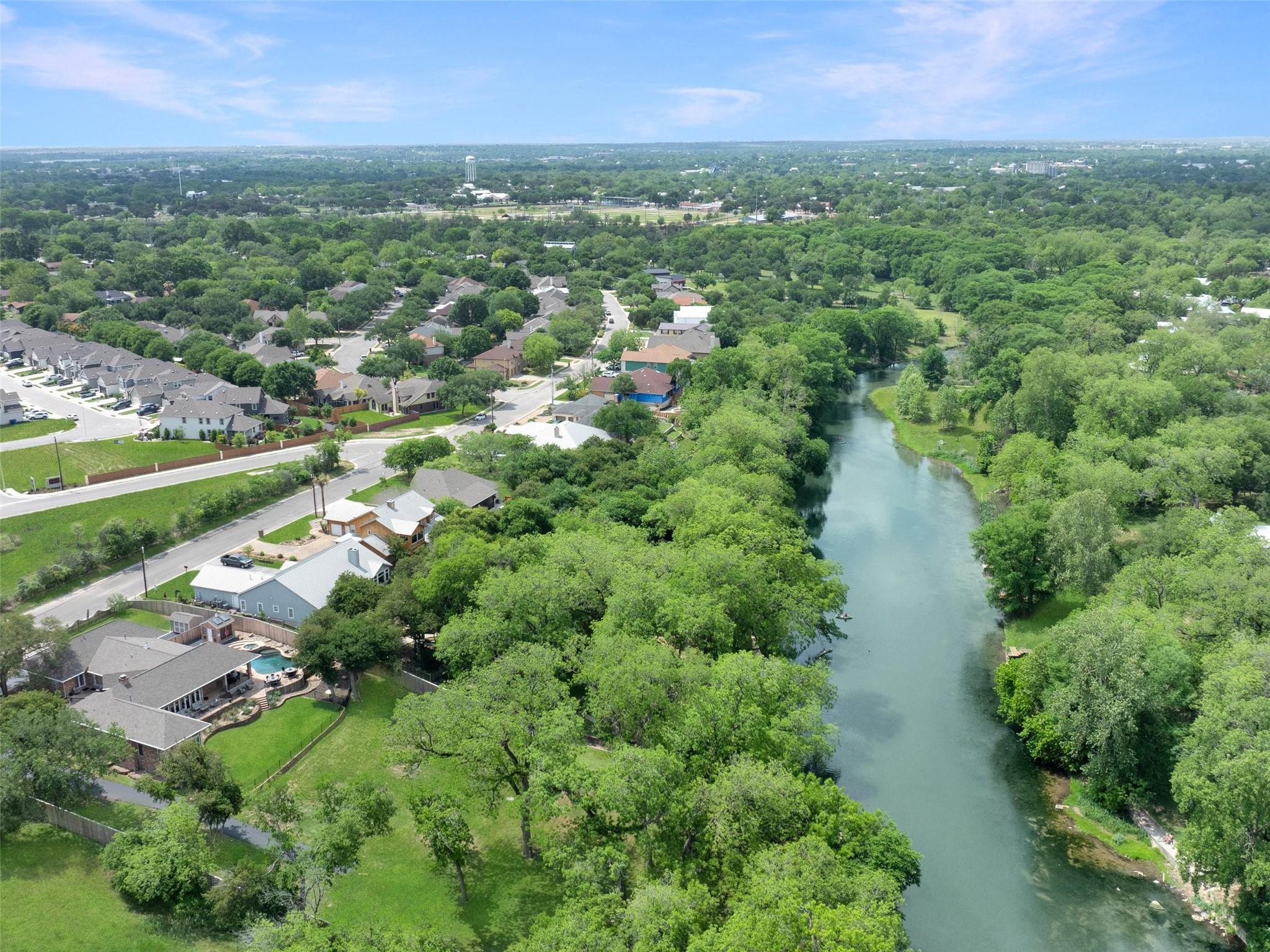 1049 River TER