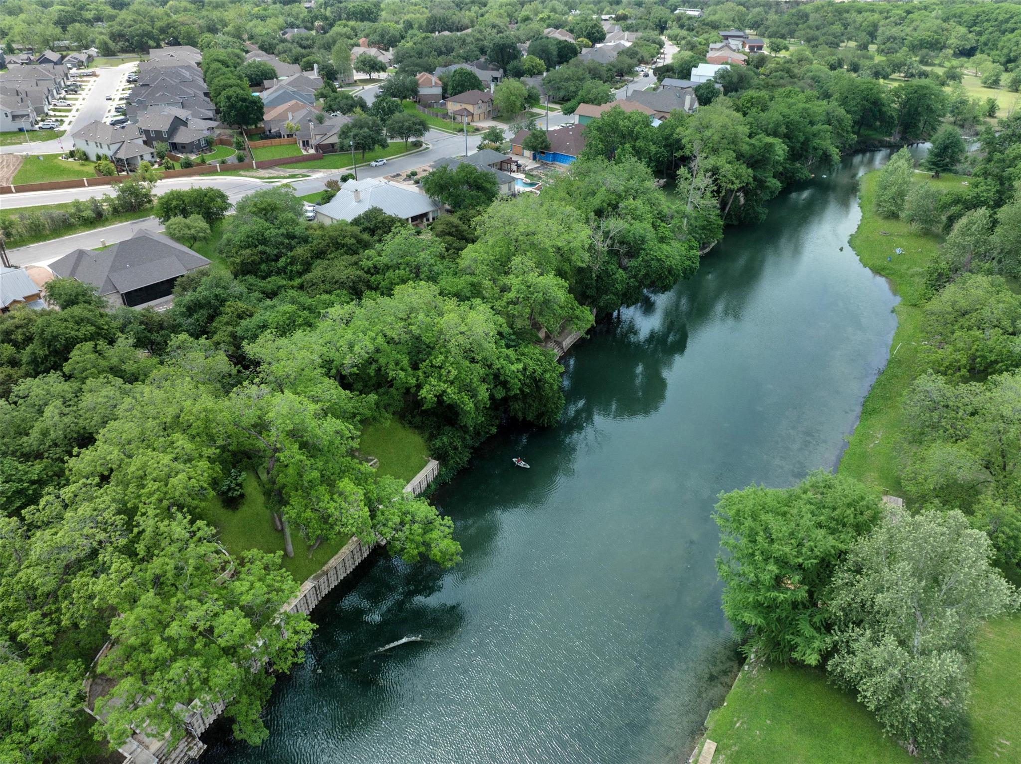 1049 River TER