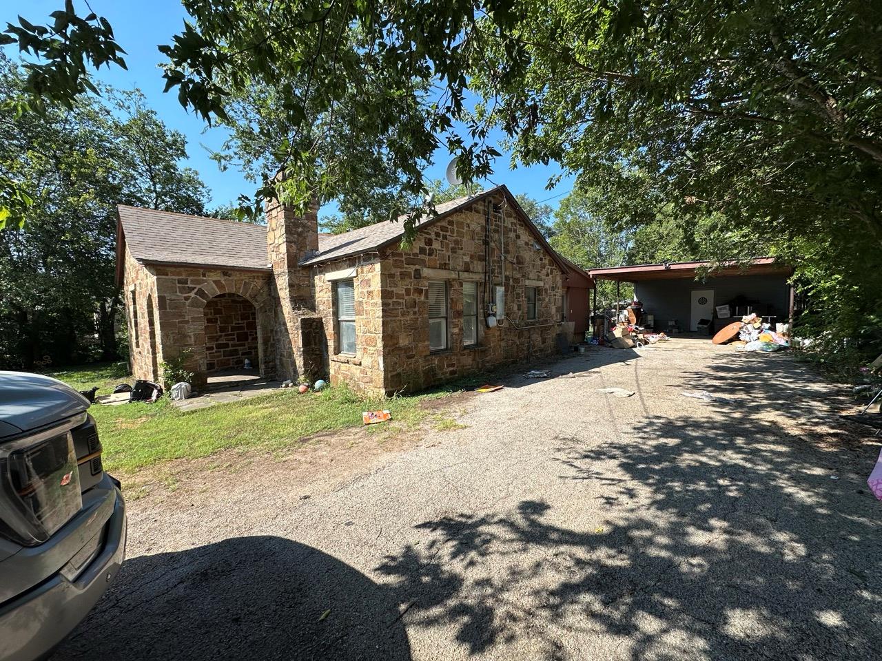 804 N Main ST