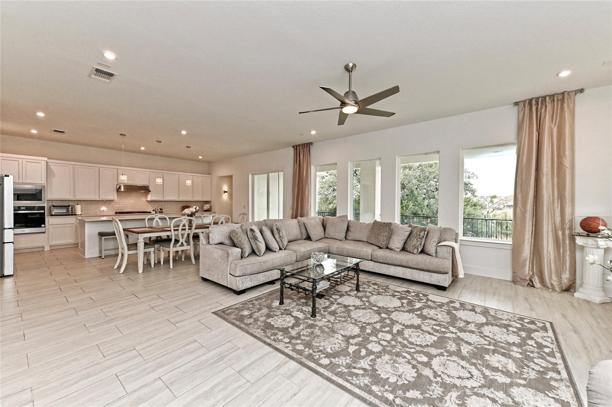 401 Trabuco BND