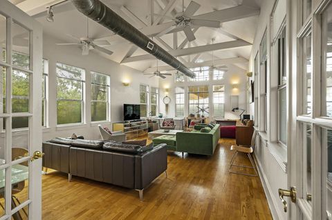 1007 E Eighth ST Austin TX 78702