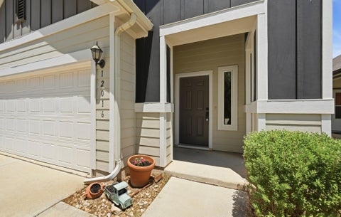 Photo of 12016 Cimaizon DR, Austin, TX 78725 (MLS # 8371581)