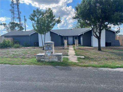 Photo of 15504 Spring Hill LN, Pflugerville, TX 78660 (MLS # 4965323)