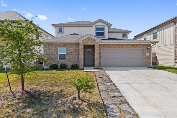 304 GRAPEFRUIT RD, HUTTO, TX 78634 - Image b8014ec5fb225fc5eb3e142ad271d58e/968032319