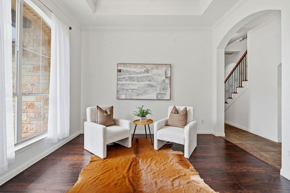 104 Quarry Lake EST