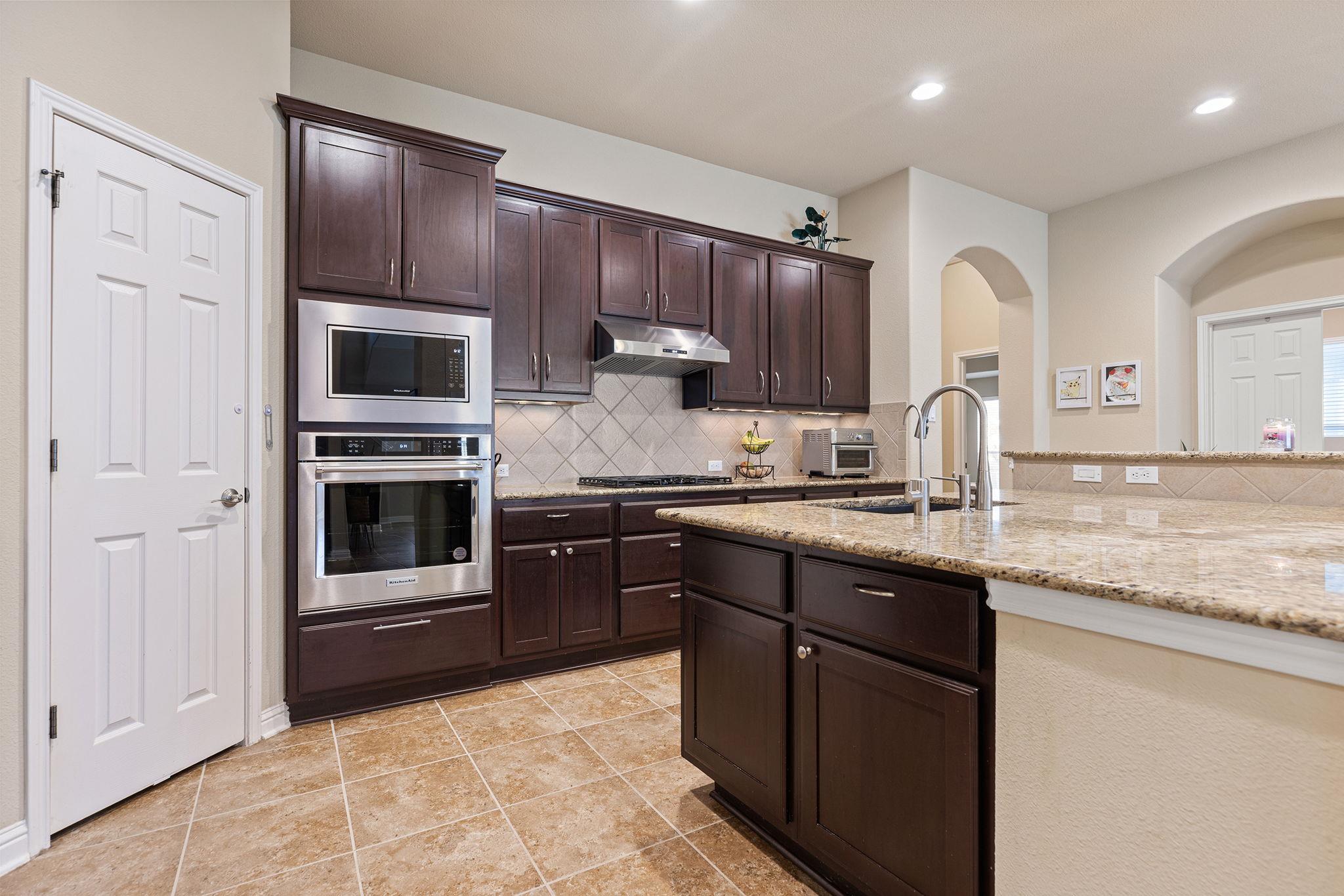 2941 Magellan WAY