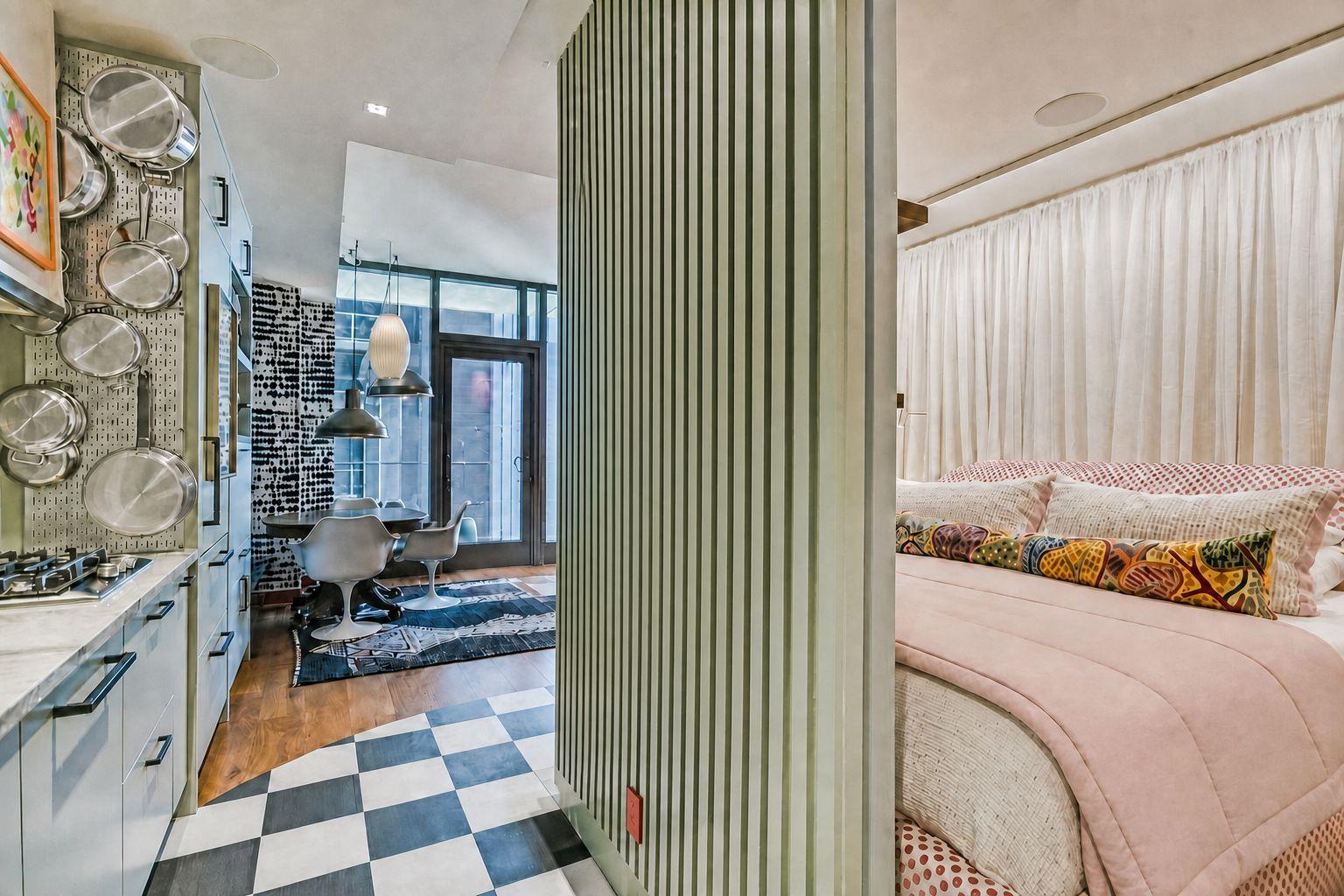 44 East Ave 1706