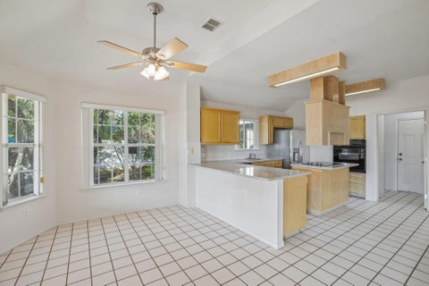 Tiny photo for 21513 Lakefront DR, Lago Vista, TX 78645 (MLS # 2023742)