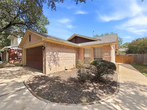 Photo of 11123 Canterbury Tales LN, Austin, TX 78748 (MLS # 7279384)