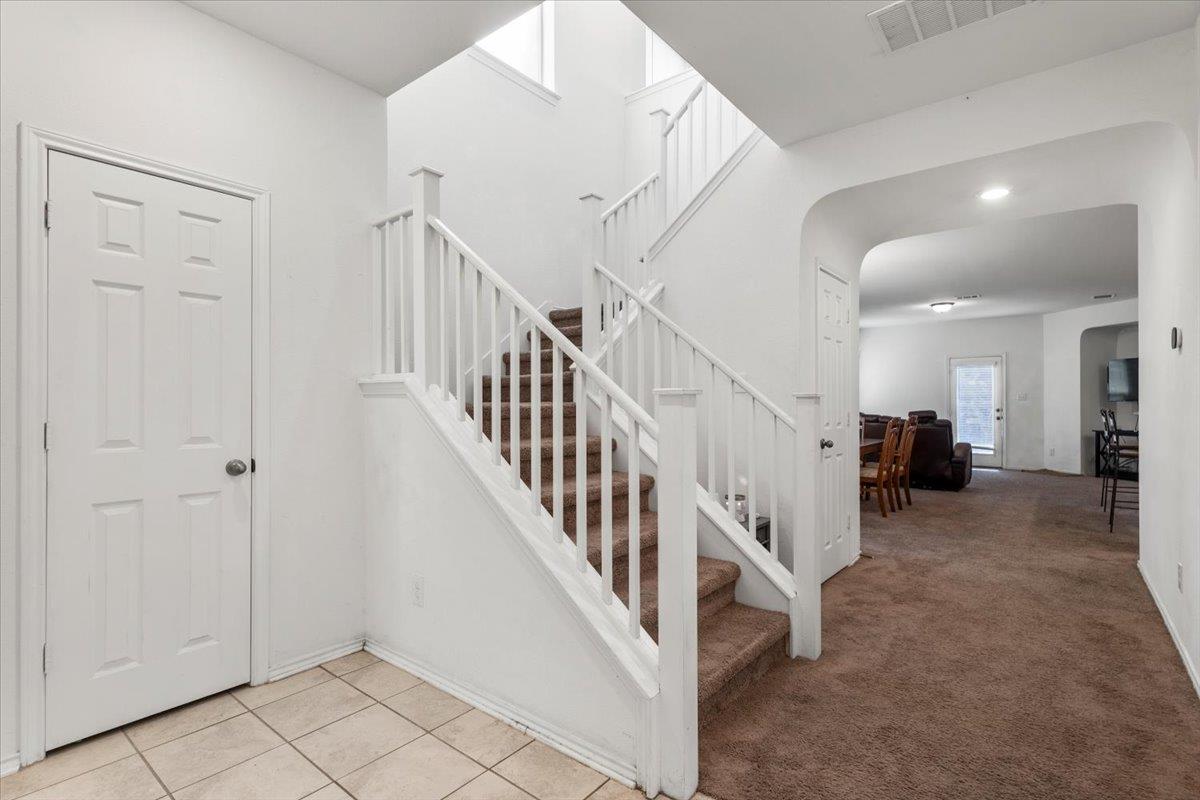 239 Crimson LN