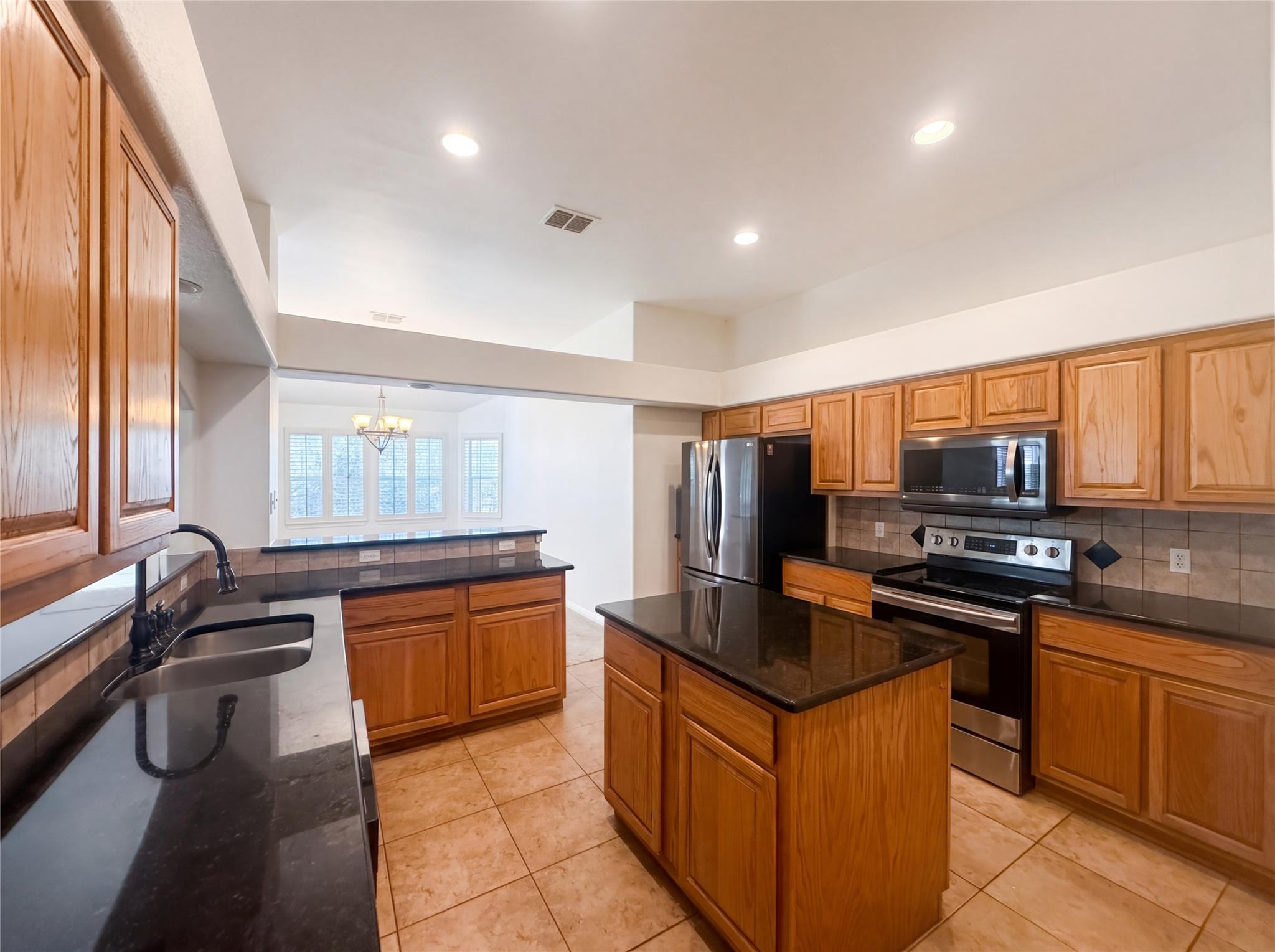 12 Birchwood CIR