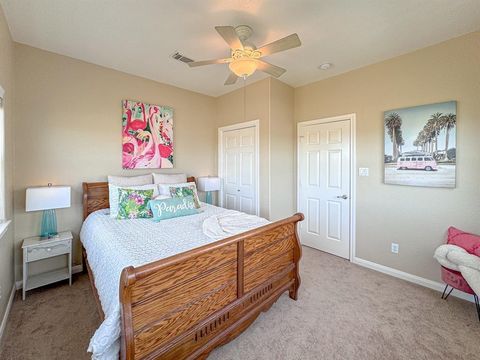 Single Family Residence in Galveston TX 1303 Tiki DR 27.jpg