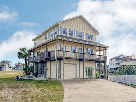 Single Family Residence in Galveston TX 1303 Tiki DR.jpg