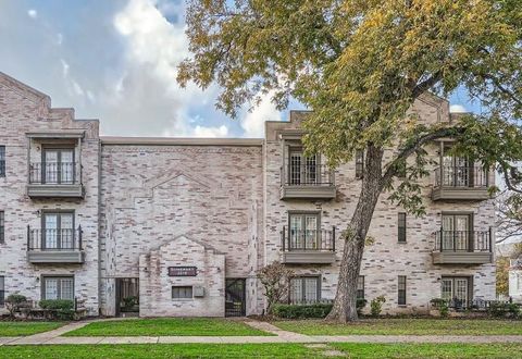 Photo of 2216 San Gabriel ST #108, Austin, TX 78705 (MLS # 3188886)