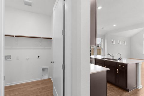 Tiny photo for 13608 Grassdale VW, Manor, TX 78653 (MLS # 9074400)