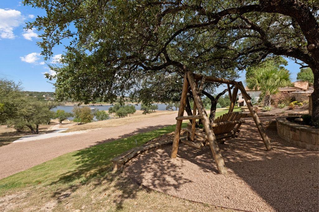 19833 Lakehurst LOOP