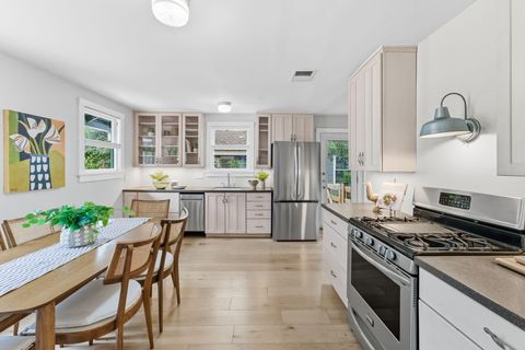 Tiny photo for 5304 McCandless ST, Austin, TX 78756 (MLS # 9398936)