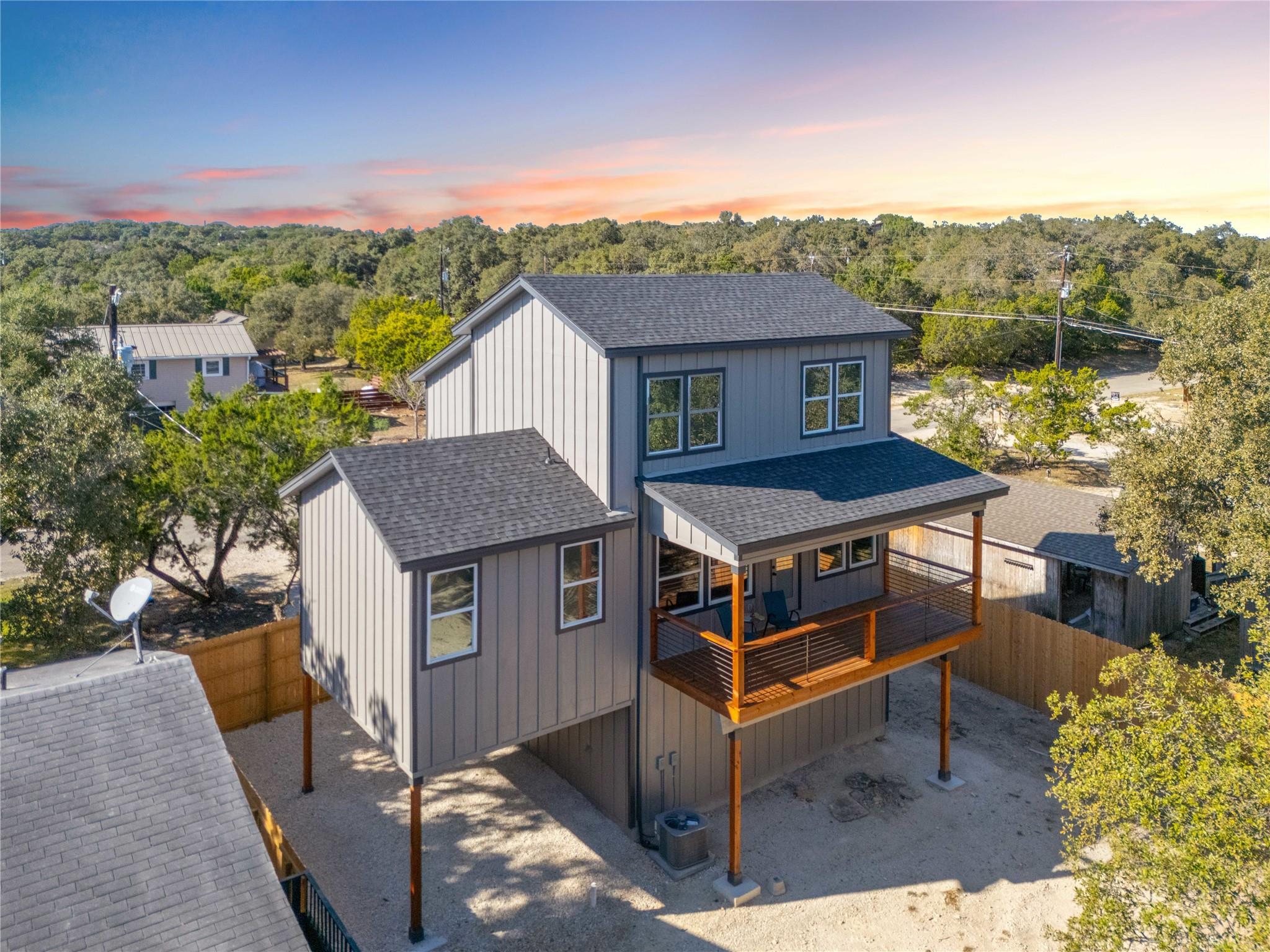 1156 Timberlane DR
