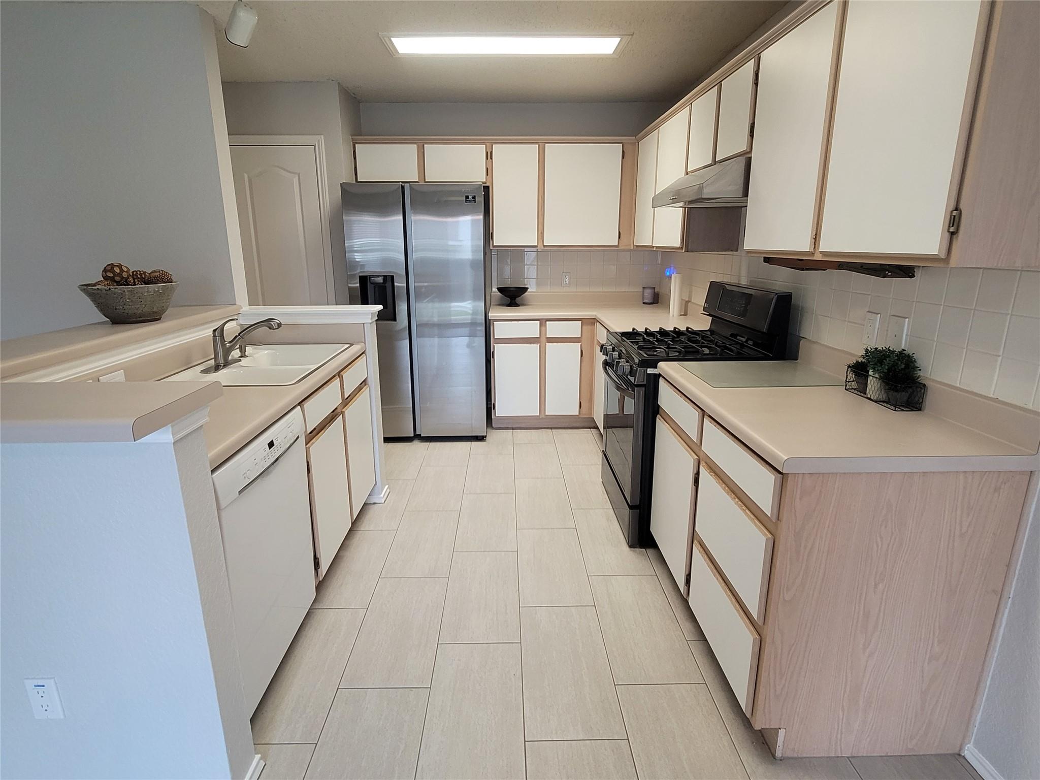 1805 Timber Ridge DR