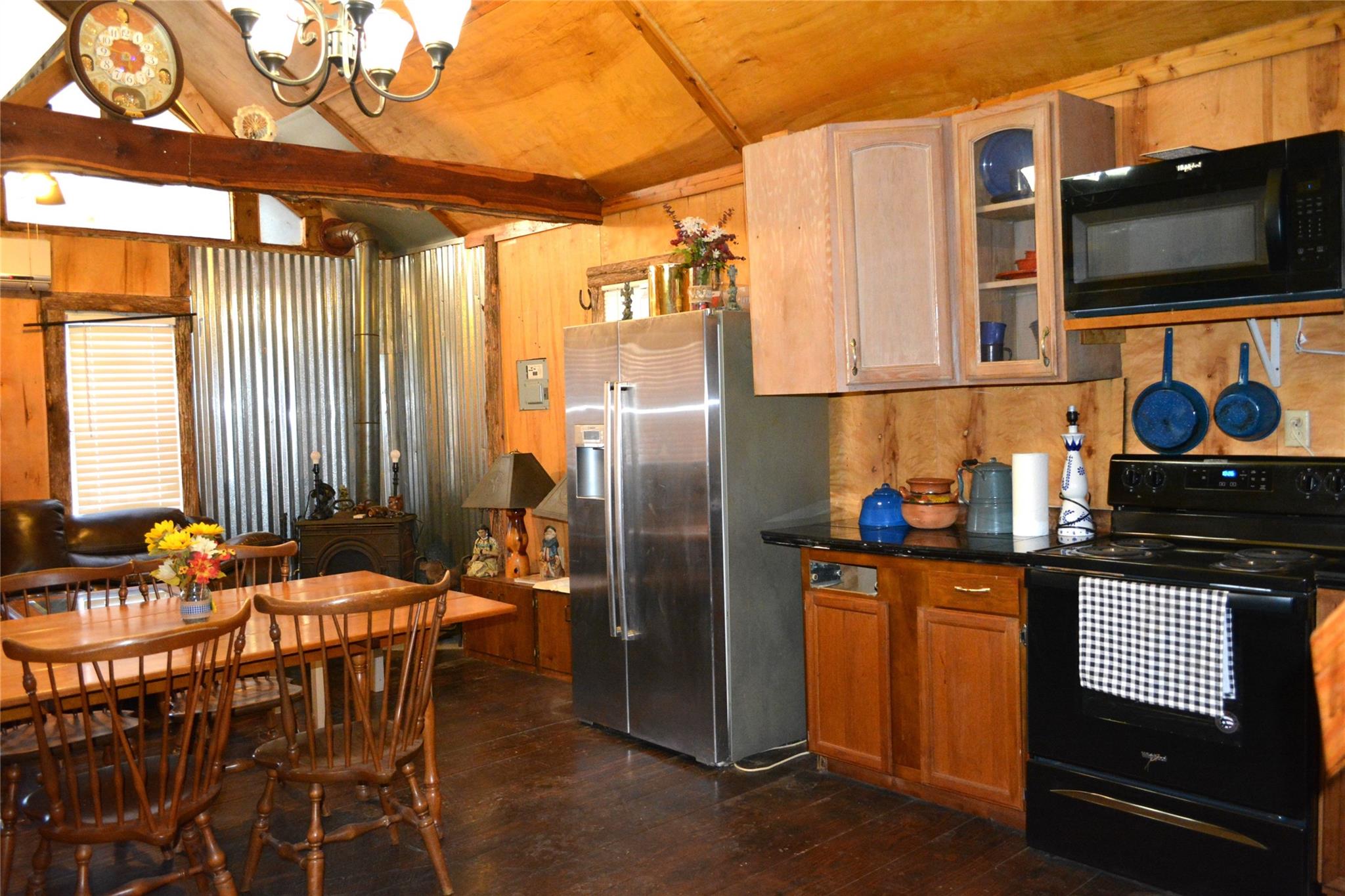 2473 W Hwy 21