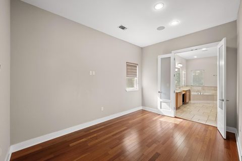 Tiny photo for 815 W Gibson ST, Austin, TX 78704 (MLS # 4271199)