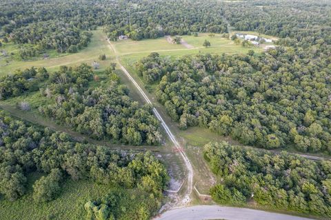 Photo of 2033 Lcr 704 RD, Groesbeck, TX 76653 (MLS # 5511685)