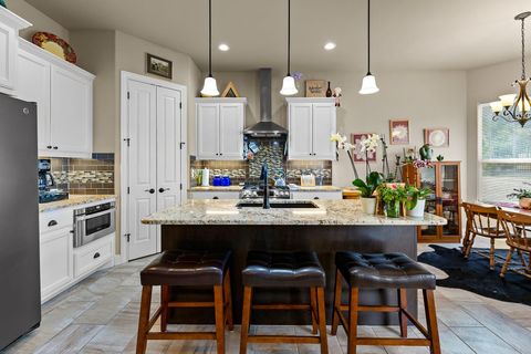 Tiny photo for 204 S Venture BLVD, Point Venture, TX 78645 (MLS # 9788914)