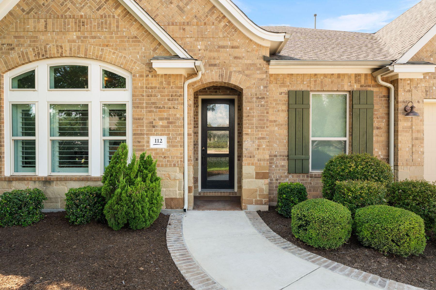 112 Barefoot Park LN