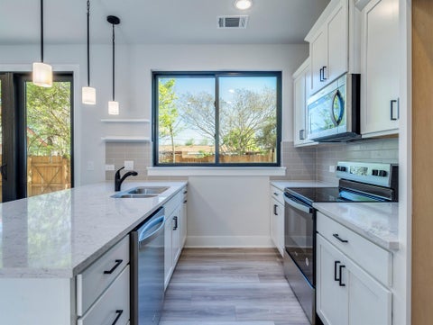 Photo of 206 E Wonsley DR #2, Austin, TX 78753 (MLS # 7058683)