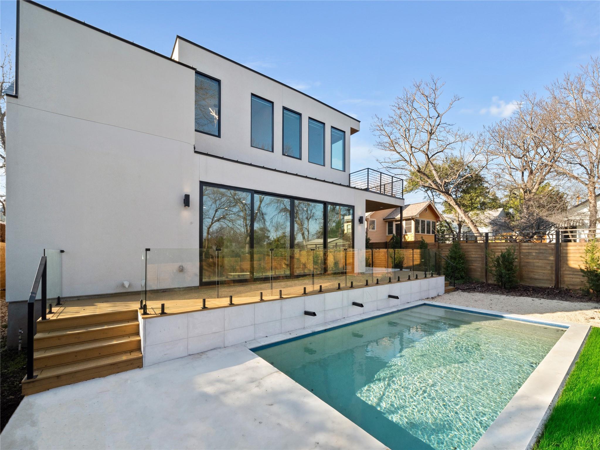 2107 Brackenridge ST 2