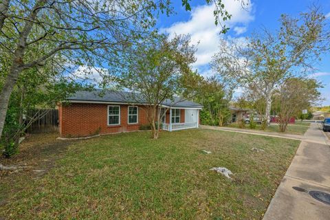 Tiny photo for 5704 Cedardale DR, Austin, TX 78745 (MLS # 1431286)