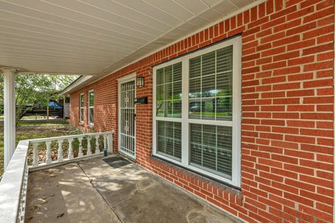 Tiny photo for 5704 Cedardale DR, Austin, TX 78745 (MLS # 1431286)