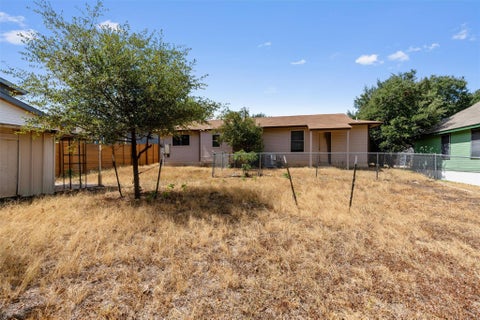 Tiny photo for 1113 Lawson LN, Austin, TX 78702 (MLS # 5054529)