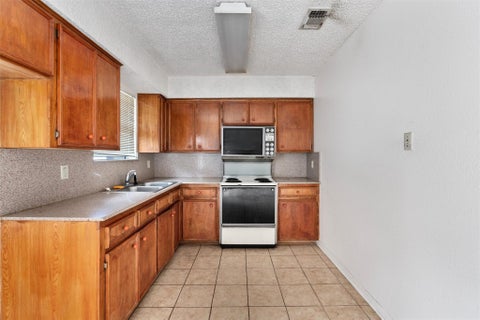 Tiny photo for 1113 Lawson LN, Austin, TX 78702 (MLS # 5054529)