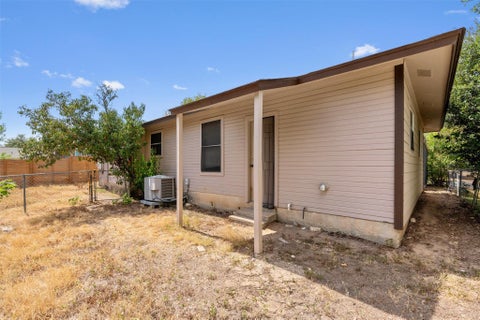 Tiny photo for 1113 Lawson LN, Austin, TX 78702 (MLS # 5054529)