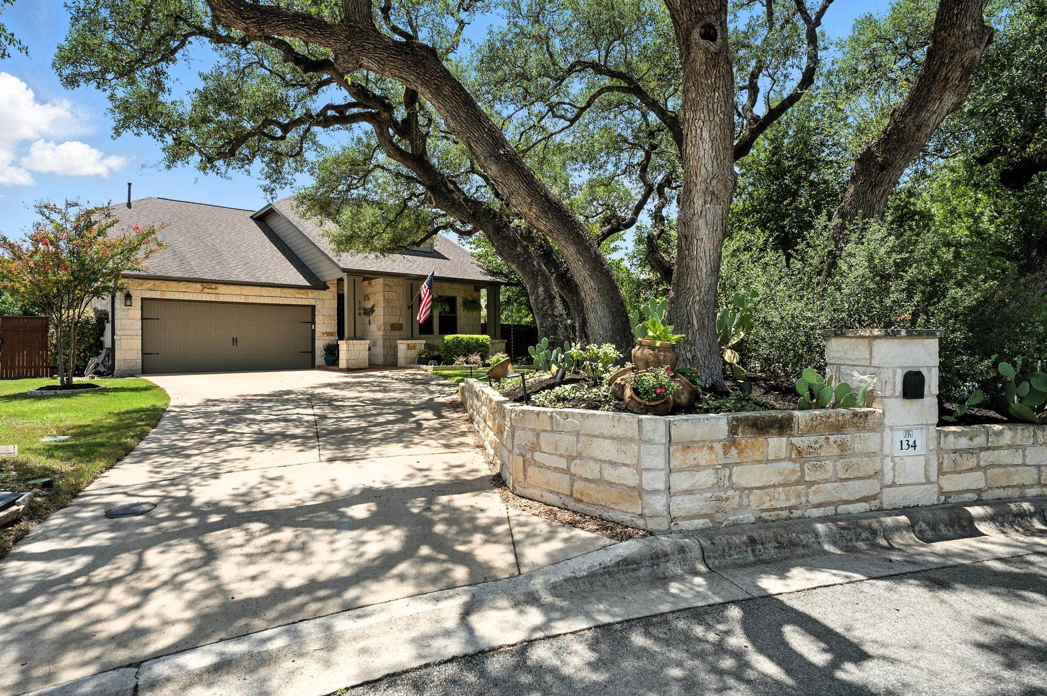 134 Watson CT