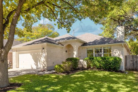 Photo of 6121 Jumano LN, Austin, TX 78749 (MLS # 4392058) Photo of 6121 Jumano LN, Austin, TX 78749 (MLS # 4392058)