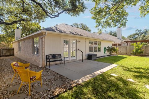 Tiny photo for 6121 Jumano LN, Austin, TX 78749 (MLS # 4392058)