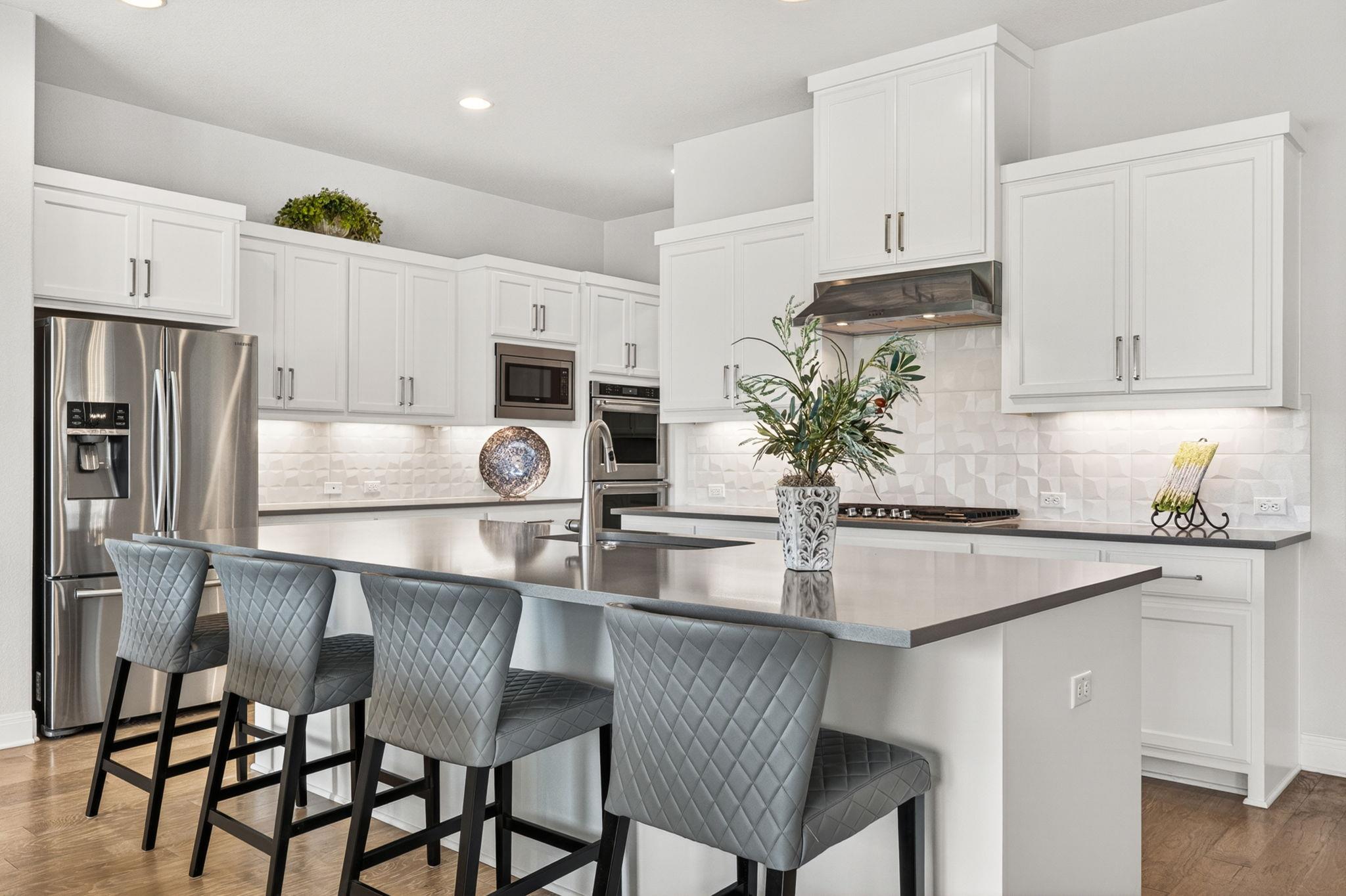 2407 Skywalk LN 61