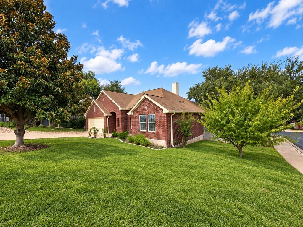 Photo of 3604 Sandoval CT, Austin, TX 78732 (MLS # 8507805)