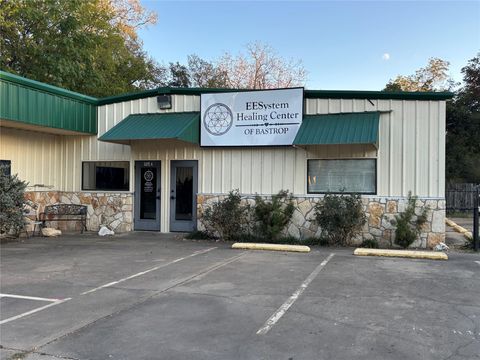 Photo of 1001 Chestnut ST, Bastrop, TX 78602 (MLS # 9747994) Photo of 1001 Chestnut ST, Bastrop, TX 78602 (MLS # 9747994)