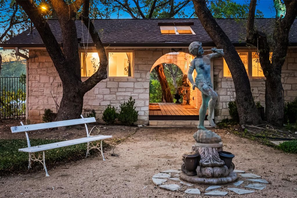 Photo for 16018 Pool Canyon RD, Austin, TX 78734 (MLS # 9568727)